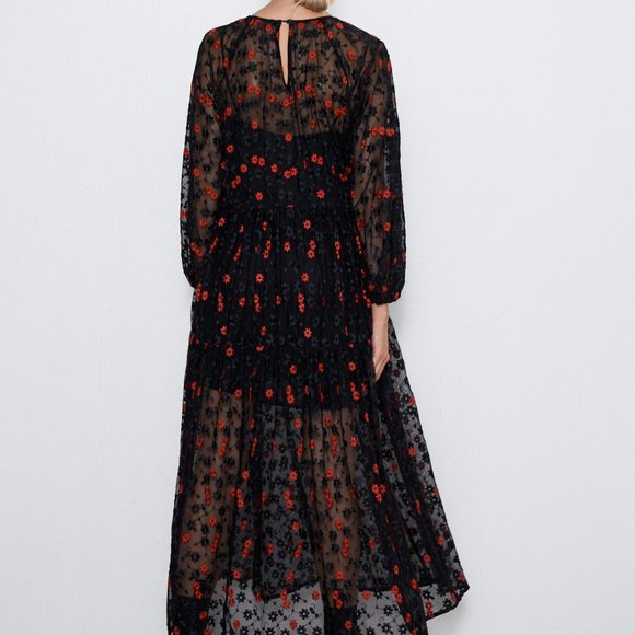 Zara FLORAL EMBROIDERED OVERSIZED DRESS-4786/299 - Picture 6 of 7